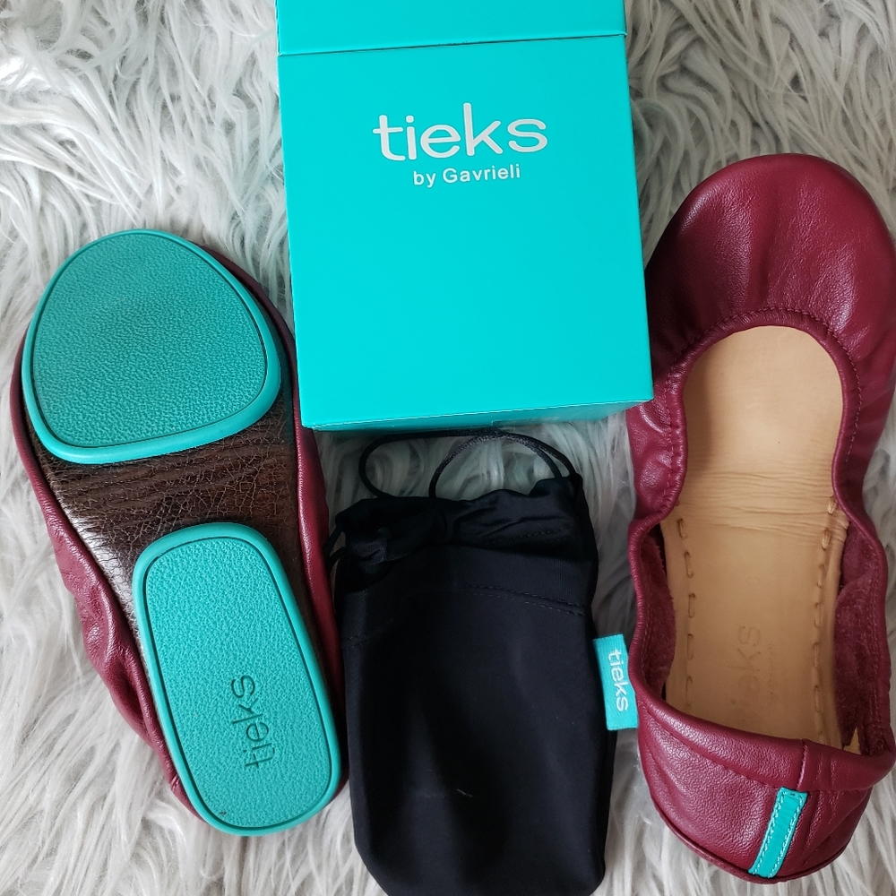 Tieks Flat Shoes with box and pouch, Burgundy, Size 8.  Like new.